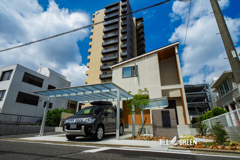 道路から邸宅までの動線をしっかり確保したナチュラルなオープン外構　名古屋市中村区